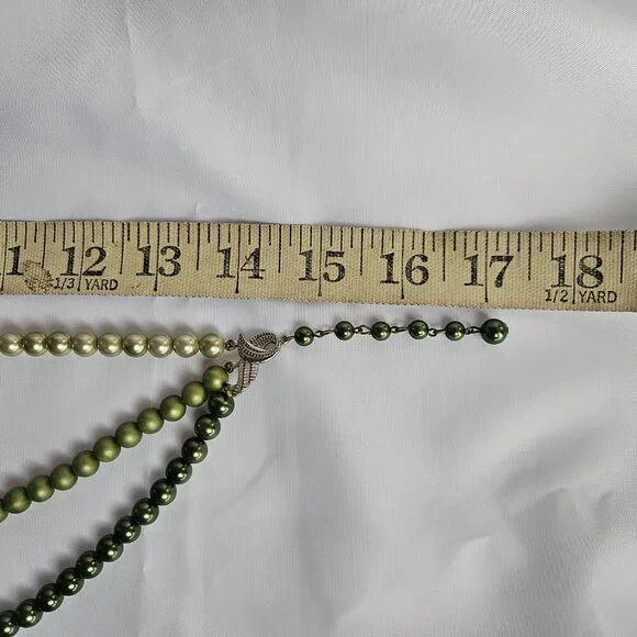 Vintage Olive Green Ombre Faux Pearl Necklace & Clip-On Earrings Set – 17" - Picture 11 of 16
